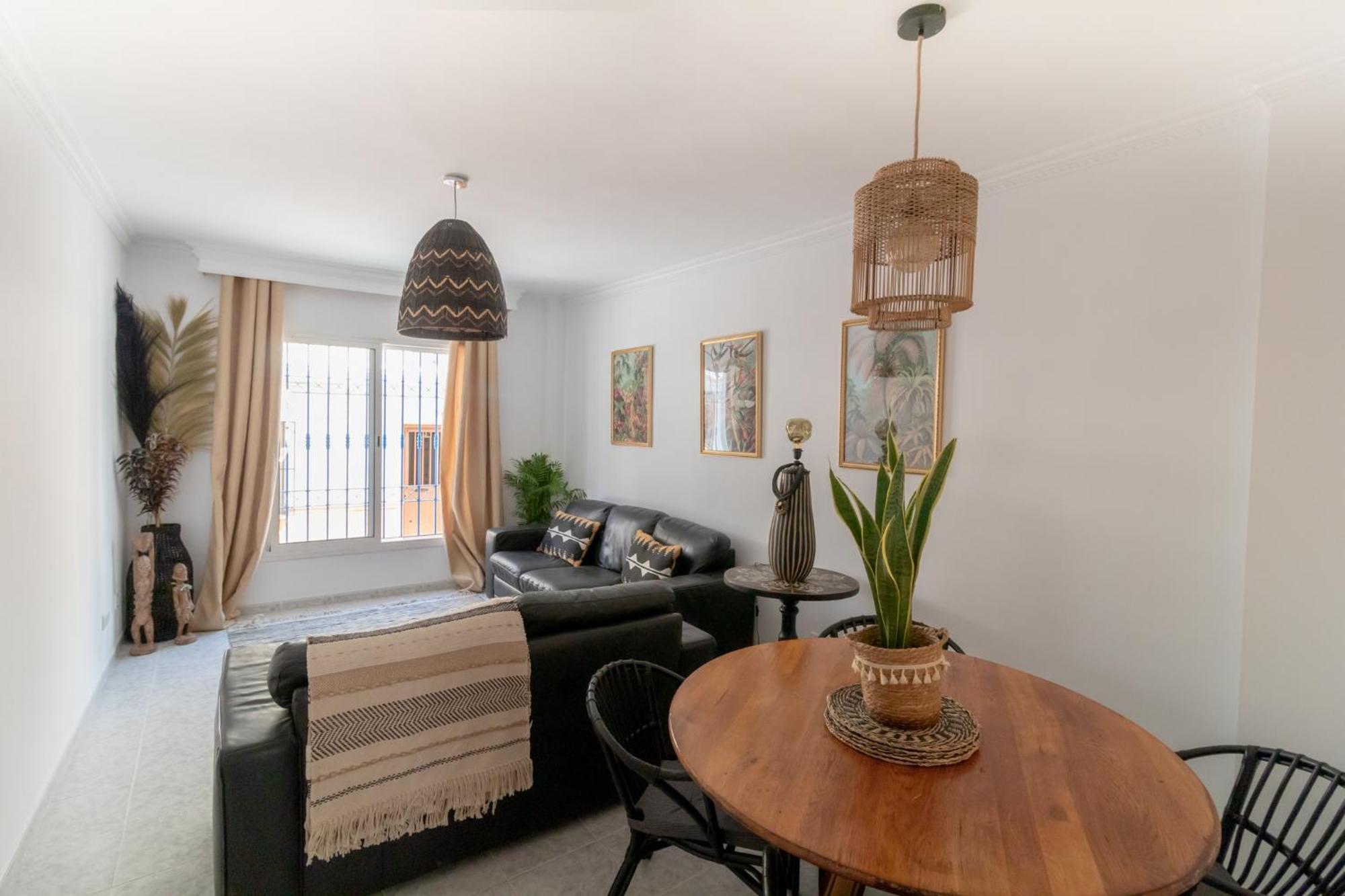 Las Flores Apartments 네르하 외부 사진
